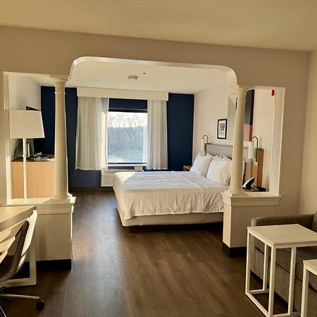 Spark By Hilton Woburn Boston Exterior photo
