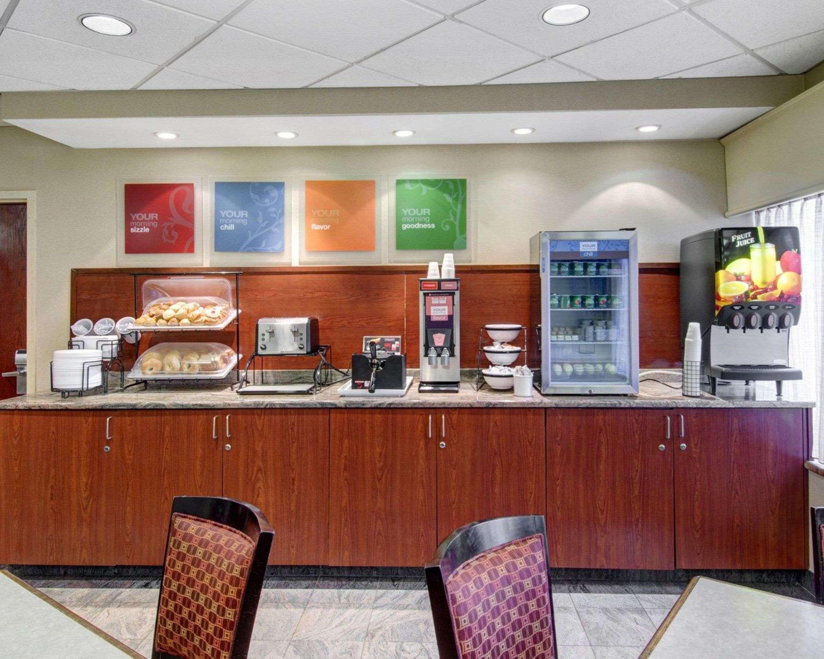 Spark By Hilton Woburn Boston Exterior photo